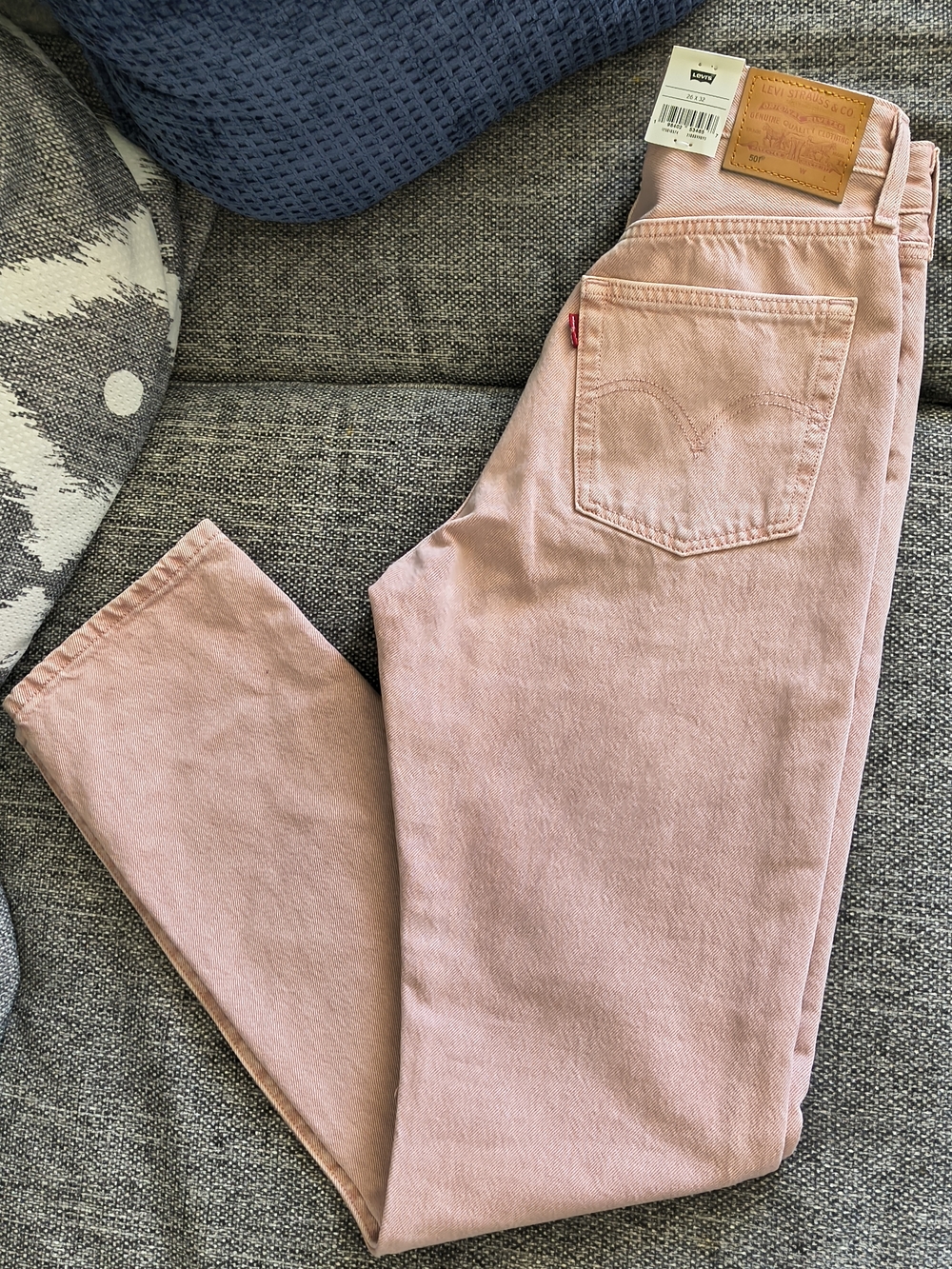 Levi's Women's Light Pink Straight Leg Jeans Size 26/32